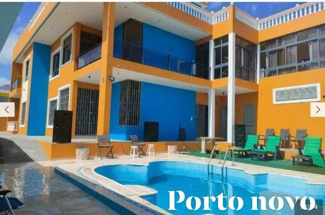 Hotel Residencial Oliveira à Porto Novo
