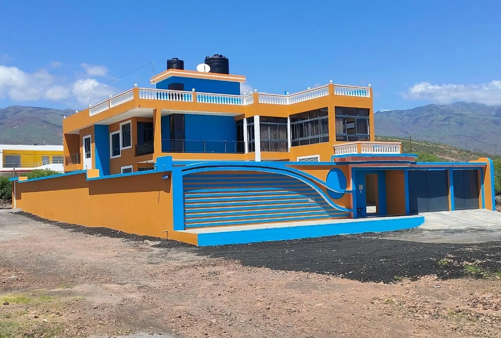 Residencial Oliveira Hotell Porto Novo